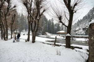 pahalgam in winter