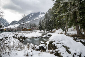 pahalgam in winter