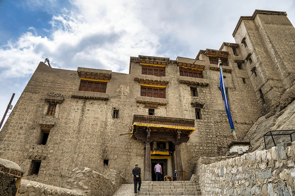 Leh Palace - Timings, Entry Fee, Best Time to Visit - Vargis Khan