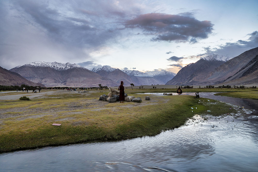 Sand Dunes of Hunder, Hunder is part of Nubra Valley situat…