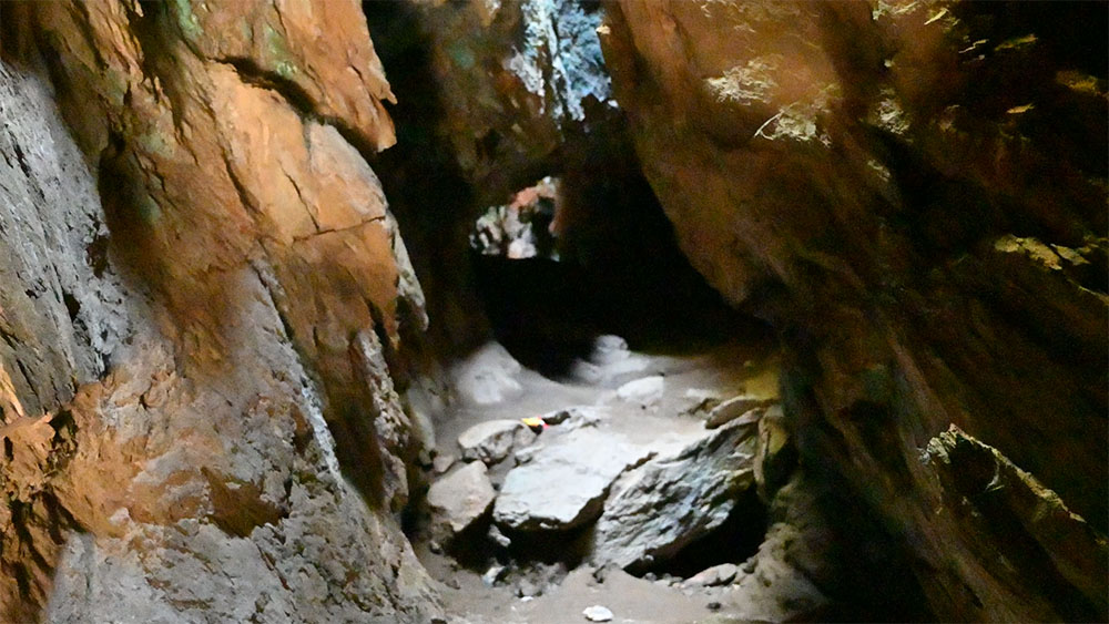 kalaroos caves